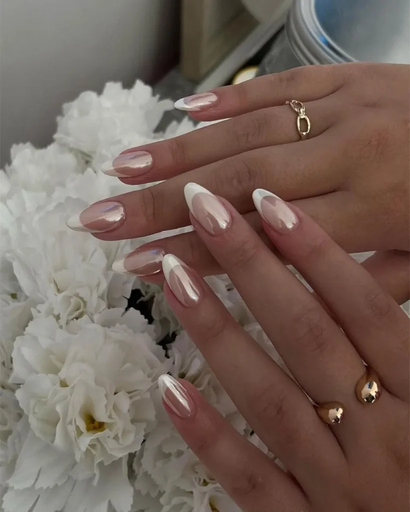 shimmery-neutral-chrome-nails-with-white-color-french-tip-designs