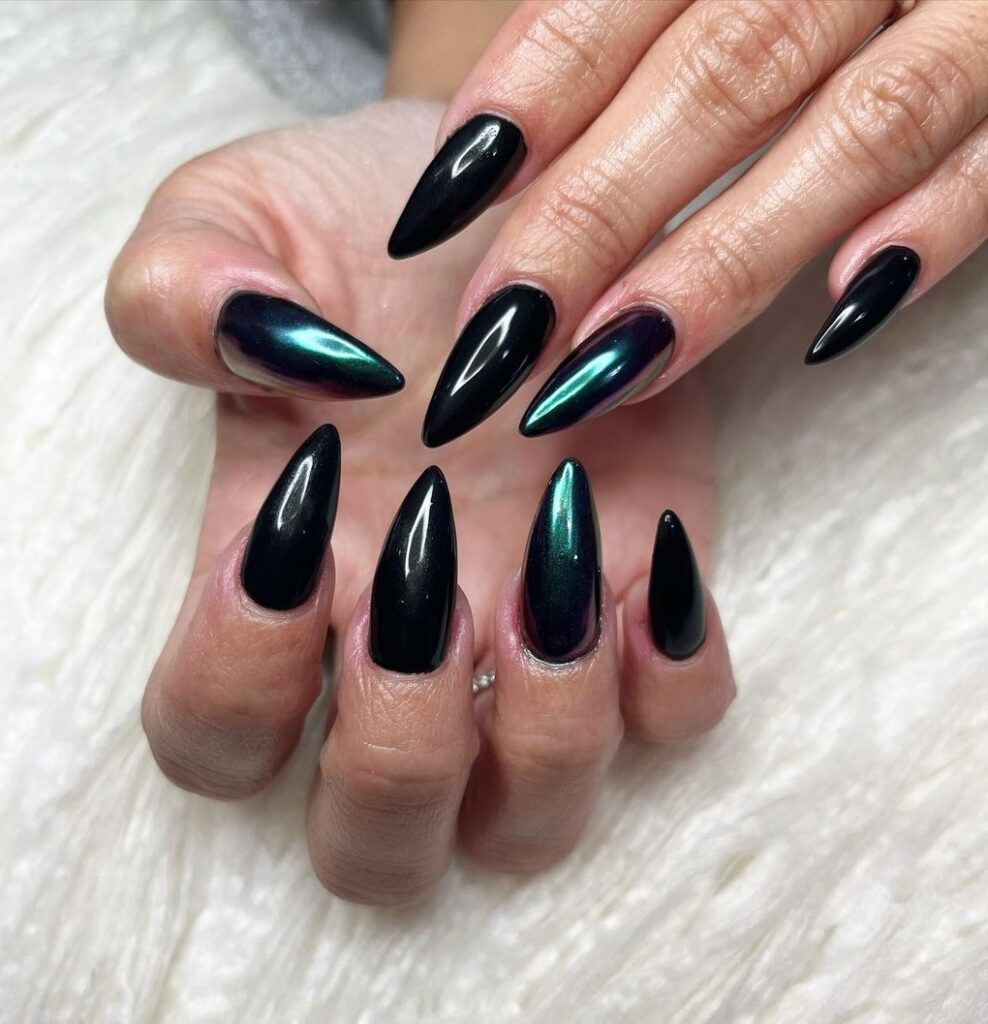 Edgy Black Color-Changing Chrome Nails