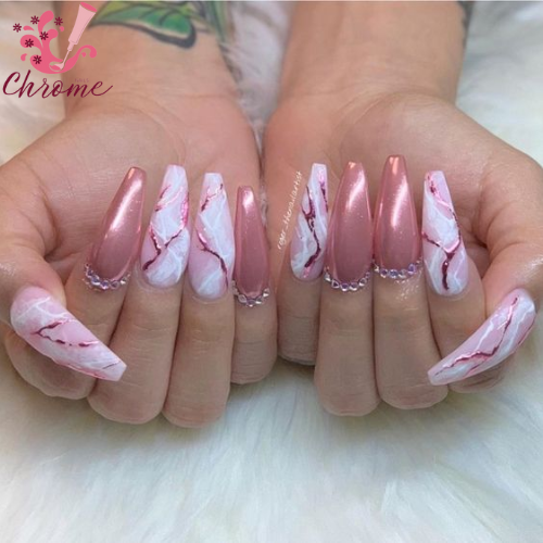 Minimalist Light Pink Chrome Nails