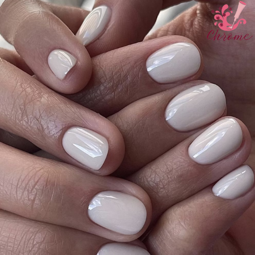 Buttercream White Chrome Nails