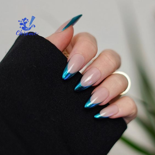 blue chrome nails