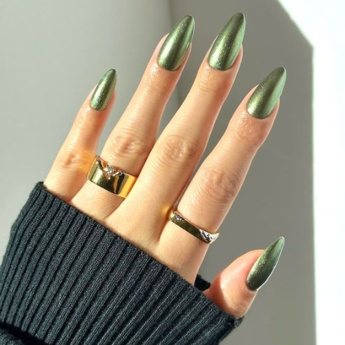 green chrome nails