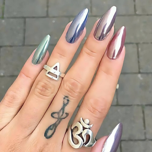 neutral chrome nails