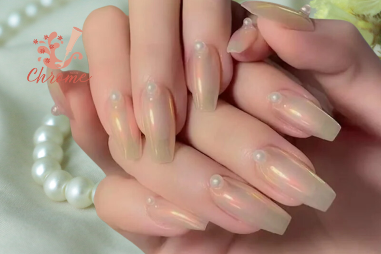 Pearl chrome nails