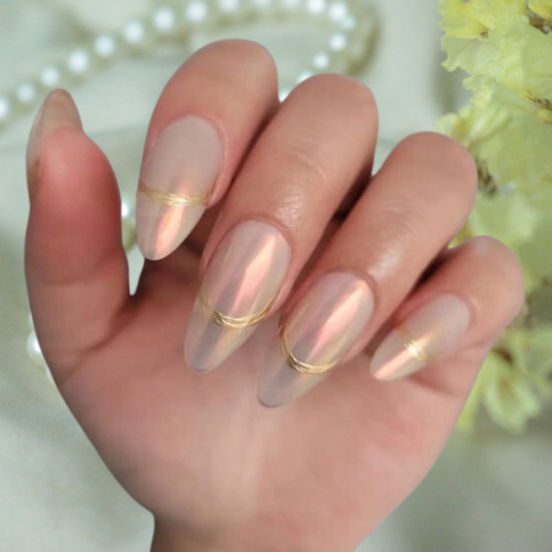 Pearl chrome nails