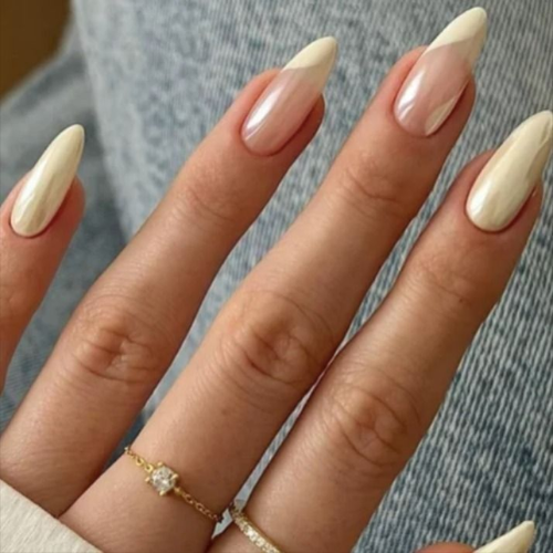 vanilla chrome nails